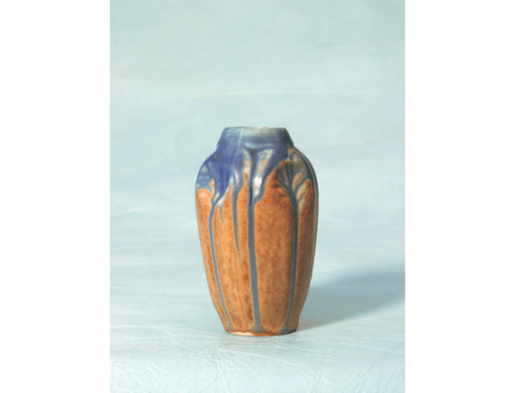 <p>Paire de Petit vase en grés</p>